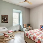 2 Bedroom Apartment Flaminio Vignola