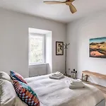 2 Bedroom Apartment Flaminio Vignola